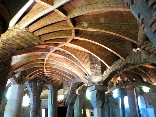 Visita guiada a la Cripta Gaudí en la Colonia Güell