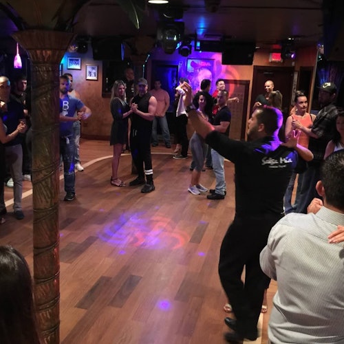 Mango's Tropical Cafe South Beach: Lección de Salsa + Mojito y Aperitivos