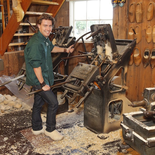 Keukenhof & Zaanse Schans: Full-Day Guided Tour with Entry