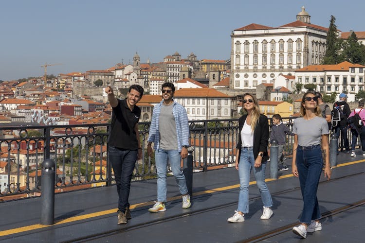 Porto walking tour, helicopter ride and river cruise