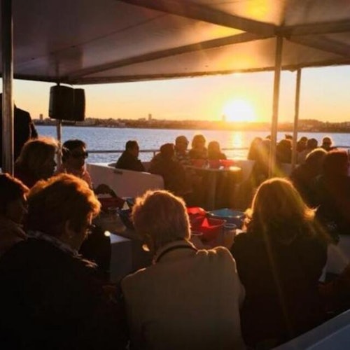 Valencia: Catamarán con parada para baño