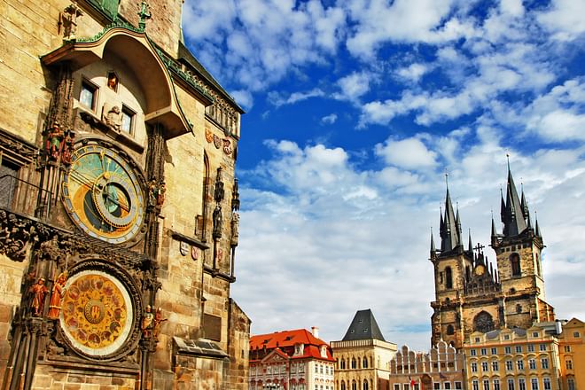 Tour guiado por Praga con almuerzo y crucero