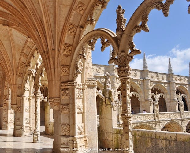 Private half-day tour to Belem and Jeronimos Monastery