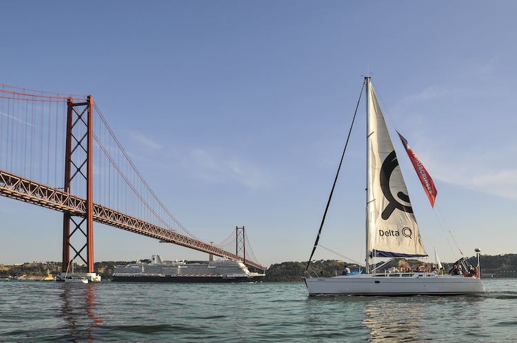 Sailing tour in Lisbon