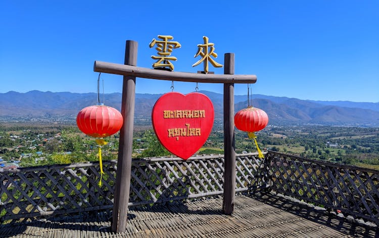 Excursión de un día a los lugares más destacados de Pai en coche privado desde Chiang Mai