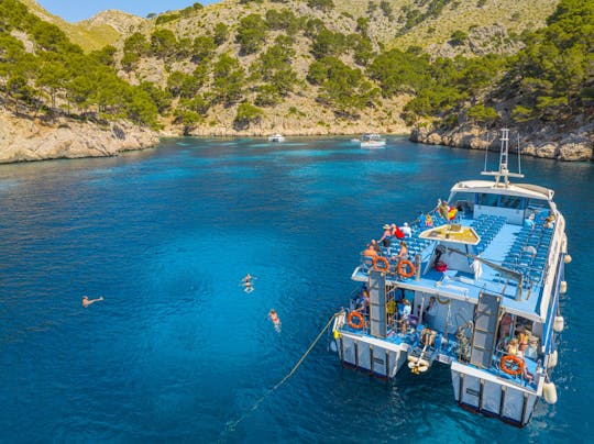 Excursión familiar en barco pirata a la playa de Formentor por Mallorca Piraten