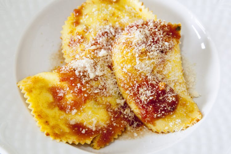 Jubilee Special Ravioli and Aperitivo Cooking Class in Rome