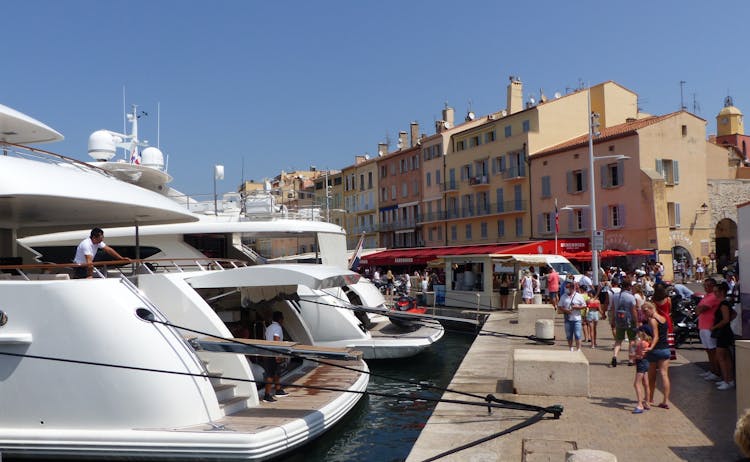 Visita guiada de un día a Saint Tropez y Port Grimaud desde Niza
