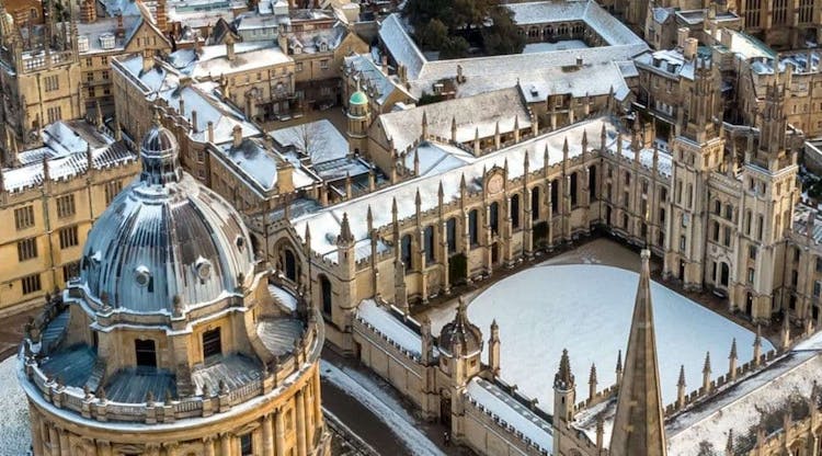Oxford, Cambridge Universities and Christ Church College Guided Tour