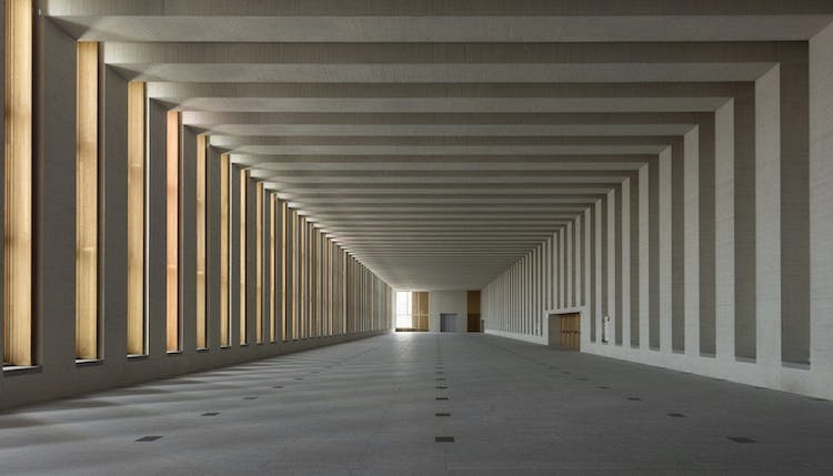 Royal Collections Gallery and Royal Palace Guided Tour in English