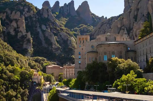 Day trip from Barcelona: Montserrat, Cava and Sitges