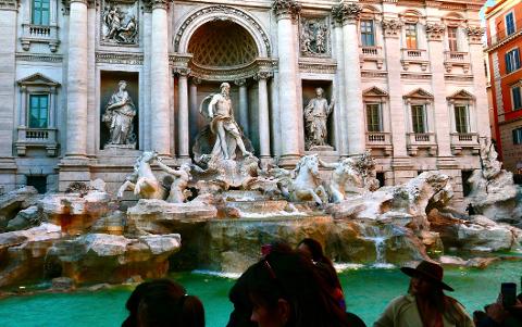 Rom Trevi-Brunnen Express Führung & Untergründe