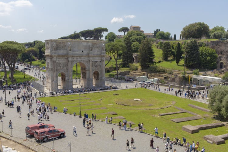 Guided tour of Colosseum, Roman Forum and Palatine Hill