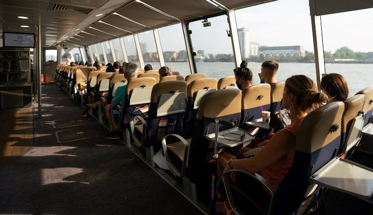 River Thames express cruise with audio tour