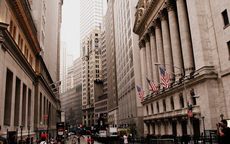 The Guggenheim Museum and Manhattan Walking Tour