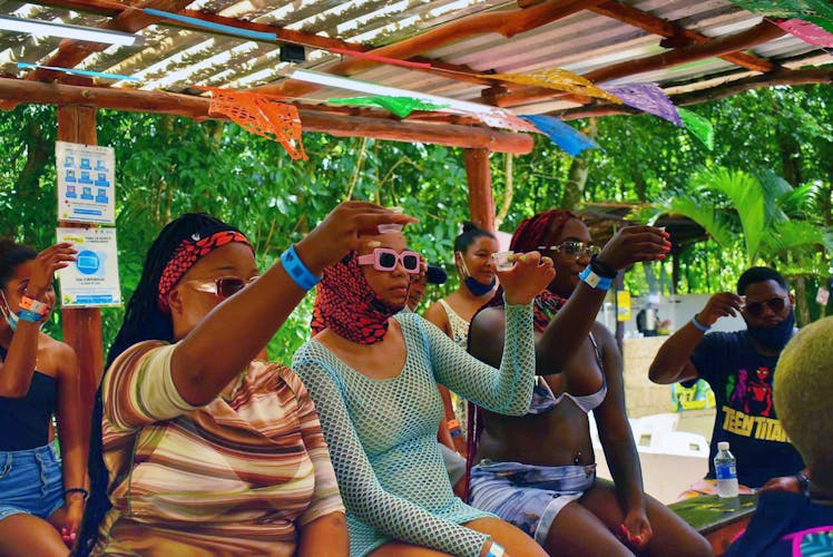 Aventura en la selva con ATV, tirolina, cenote y cata de tequila