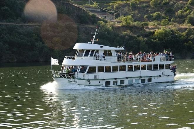 Regua Day Trip and Cruise to Porto