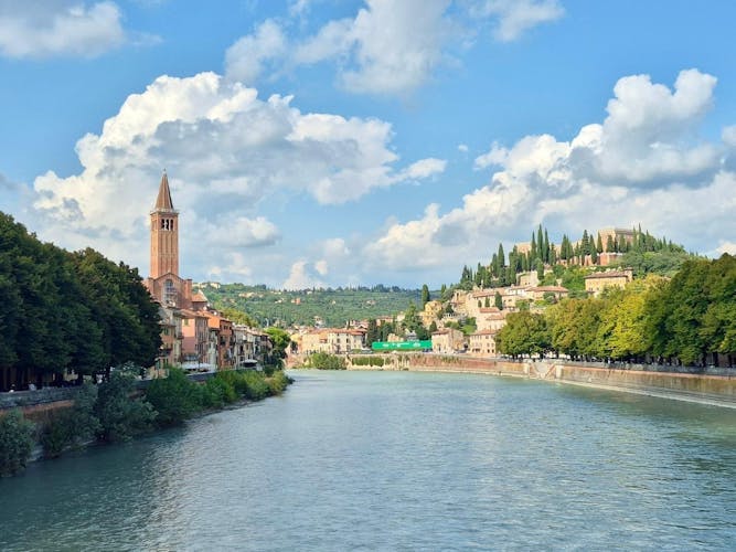 Lake Garda and Verona guided tour with Sirmione private cruise
