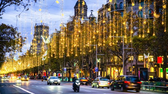 Christmas lights in Barcelona guided night bus tour