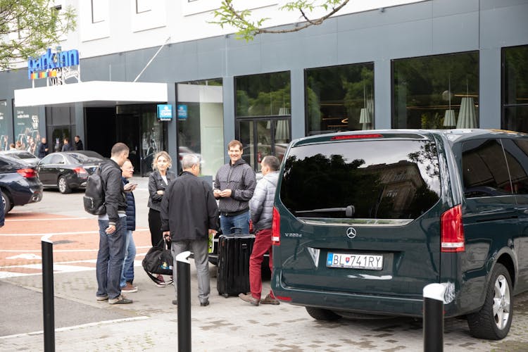 Recorrido privado por Bratislava desde Viena con regreso a Budapest