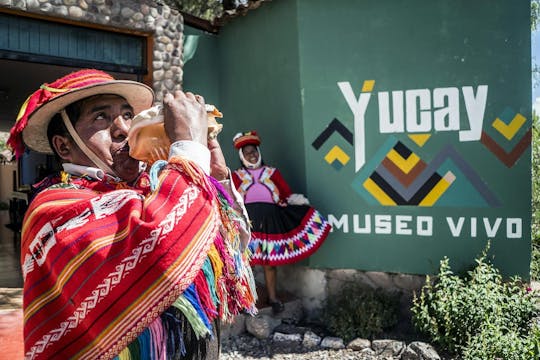 Visita guiada de día completo a Chinchero, Museo Viviente de Yucay y Ollantaytambo