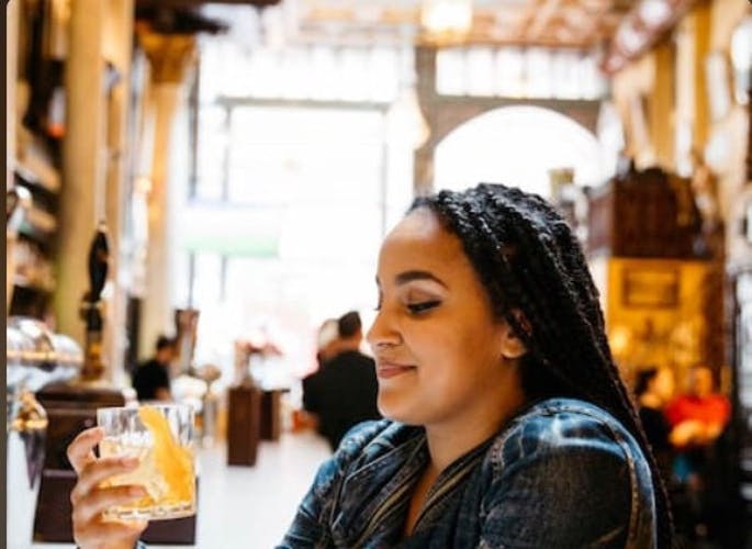 Speakeasy Drinks and Prohibition History Tour in New York