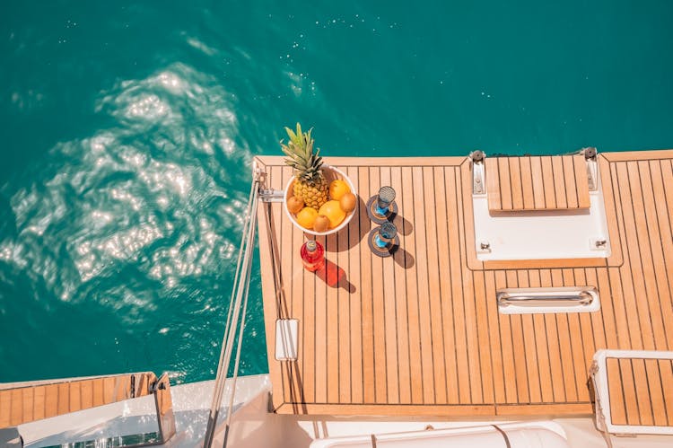 Crucero privado en velero por Atenas por la mañana con comida griega