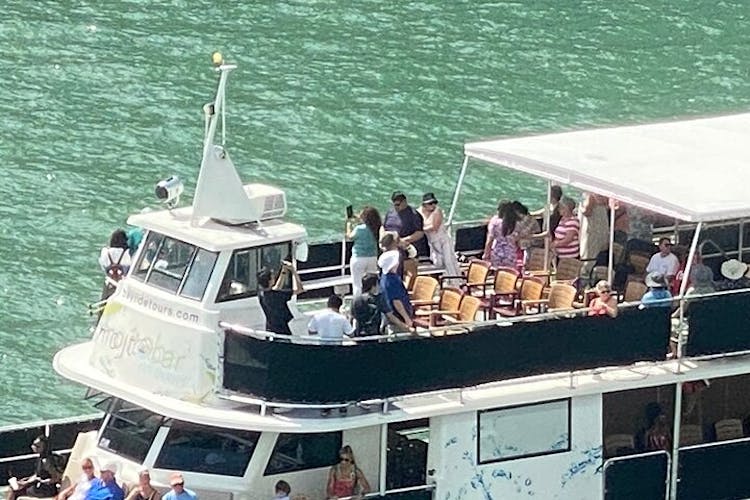 Biscayne Bay and South Beach 90-minutes sunset cruise