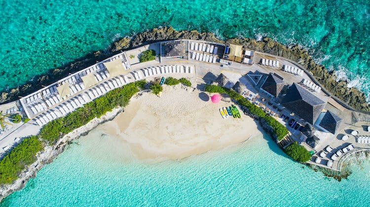 Pearl Island pigs beach adventure with lunch