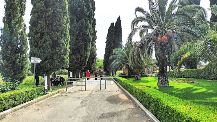 Rome Appian Way and catacombs tour by electric golf cart