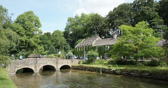 Stratford-Upon-Avon and The Cotswolds private car group  tour