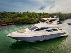 Barco privado a Isla Mujeres con barra libre