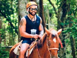 Paseo a caballo por Tulum + Snorkel en un cenote maya