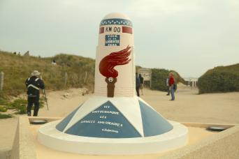 Normandy Day Trip from Paris with D-Day Beaches and Lunch