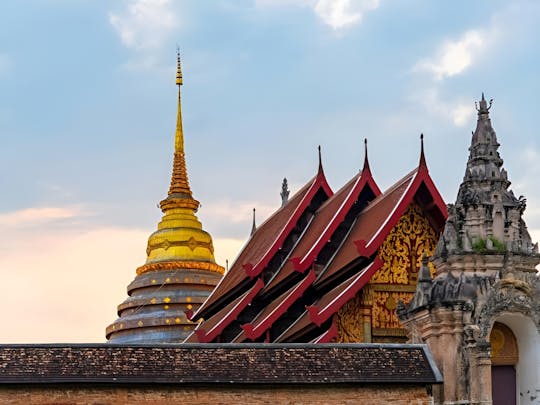 Excursión privada en furgoneta a Lampang El encanto oculto del norte de Tailandia