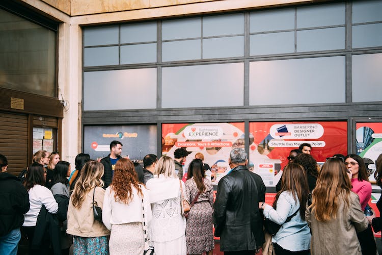 Monteriggioni and Val d'Orcia Medieval Day Trip with Optional Tastings