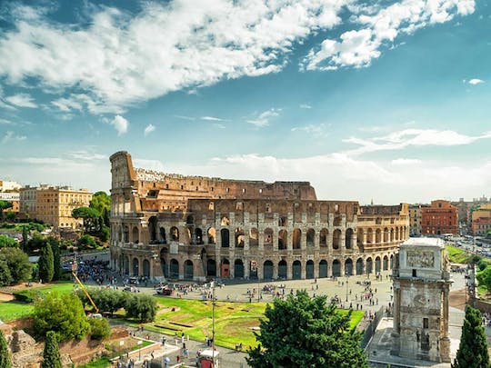 Colosseum semi-private tour with arena floor, Forum and Palatine Hill