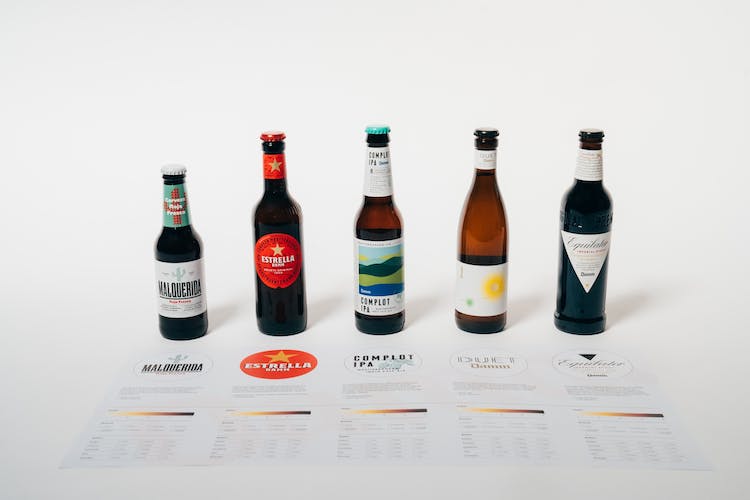 Visita guiada a la antigua cervecería Estrella Damm con cata de cerveza