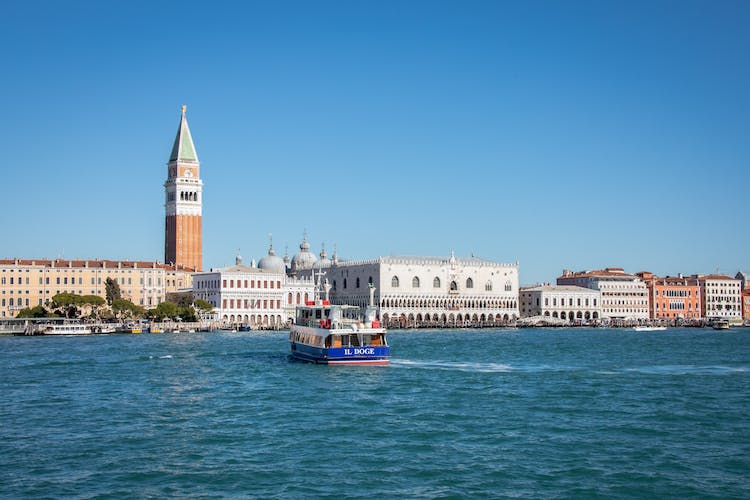 Venice, Murano and Burano day tour from Punta Sabbioni