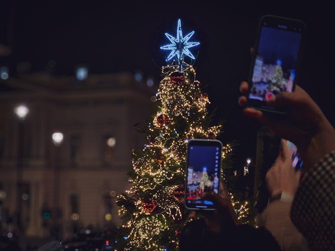 London Christmas Lights Tour by Vintage Double-Decker Bus