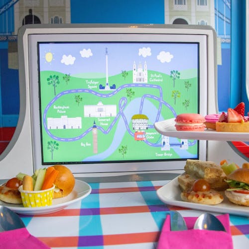 Peppa Pig Afternoon Tea Bus Tour