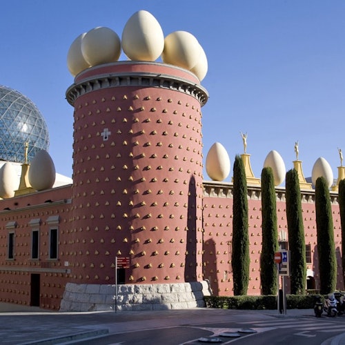 Museo Dalí y Gerona: Entrada + Tour guiado desde Barcelona