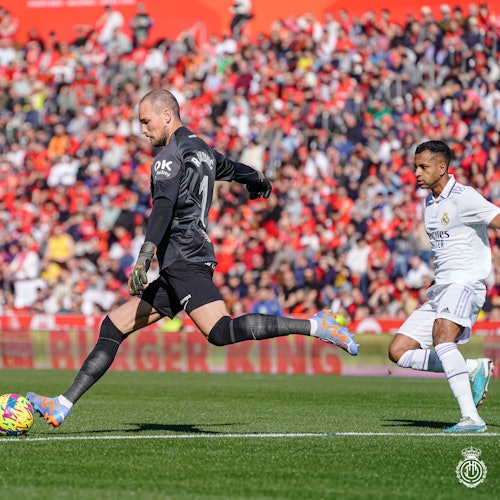 Estadio Mallorca Son Moix: Partido de fútbol del RCD Mallorca