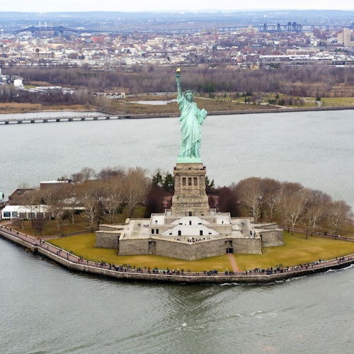Statue of Liberty and Ellis Island Ticket: Ferry from Manhattan
