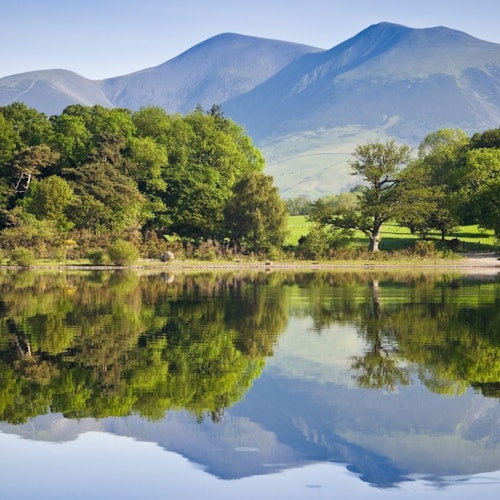 Lake District: Day Trip + Cruise from London with Cream Tea