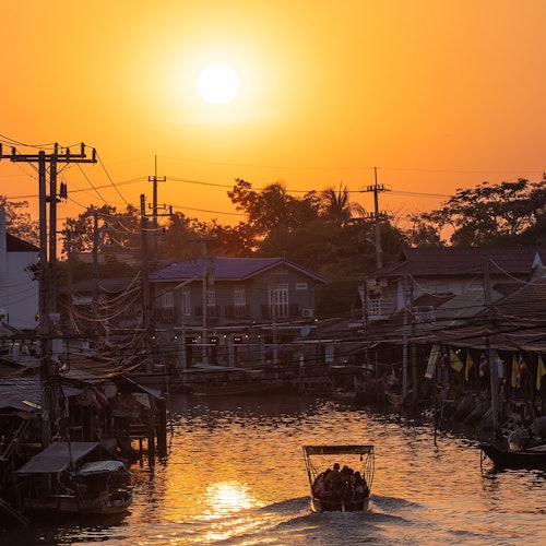 Desde Bangkok: Visita al Mercado Flotante de Amphawa y al Mercado Ferroviario de Maeklong