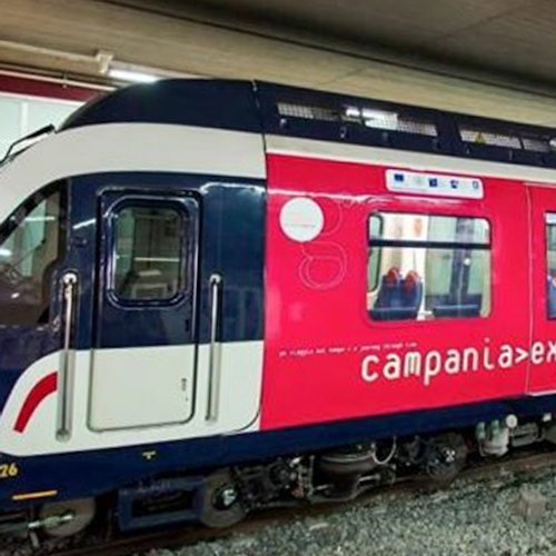 Nápoles: Traslado en tren desde/hacia Pompeya y Porta Nolana