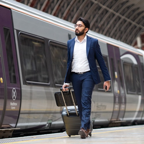 London: Express Train Transfer To/From Heathrow Airport and London Paddington