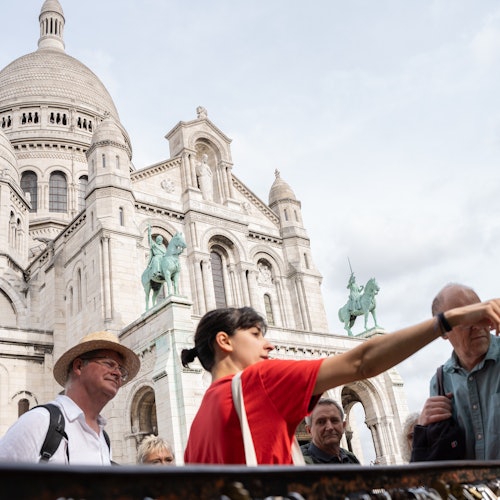 Paris: Hidden Gems of Montmartre Walking Tour