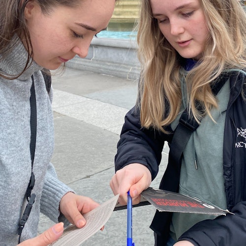 London: The Murder at Trafalgar Square Mystery Hunt